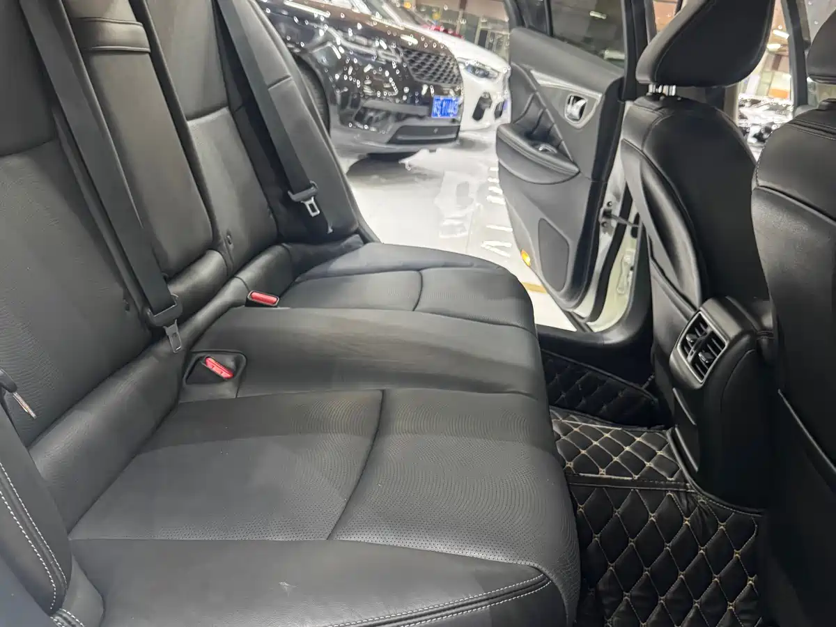 Infiniti Q50L 2019 2018 2.0T Premium Edition (China VI)