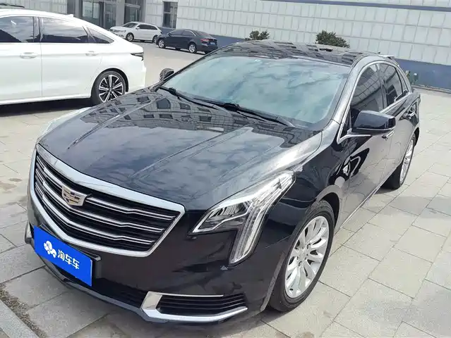 CADILLAC XTS