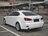 Photo 5 - Lexus IS