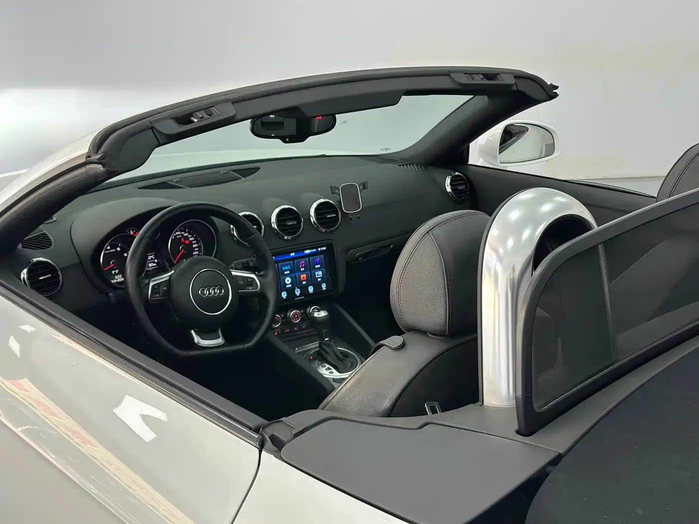 Audi TT 2012 TT Roadster 2.0TFSI Classic Edition фото 8