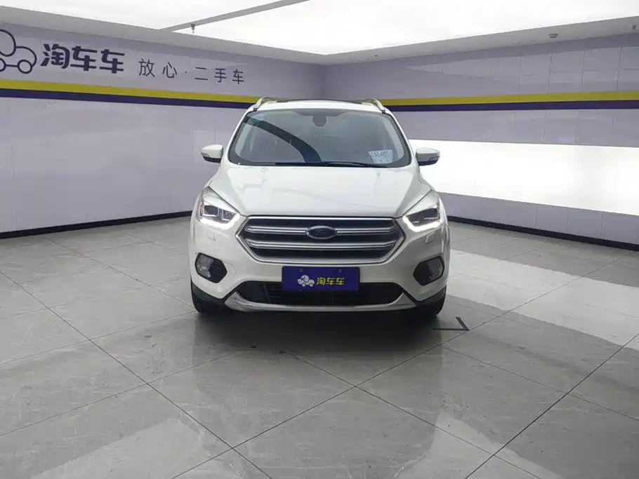Ford Kuga 2018 2017 EcoBoost 245 AWD Luxury