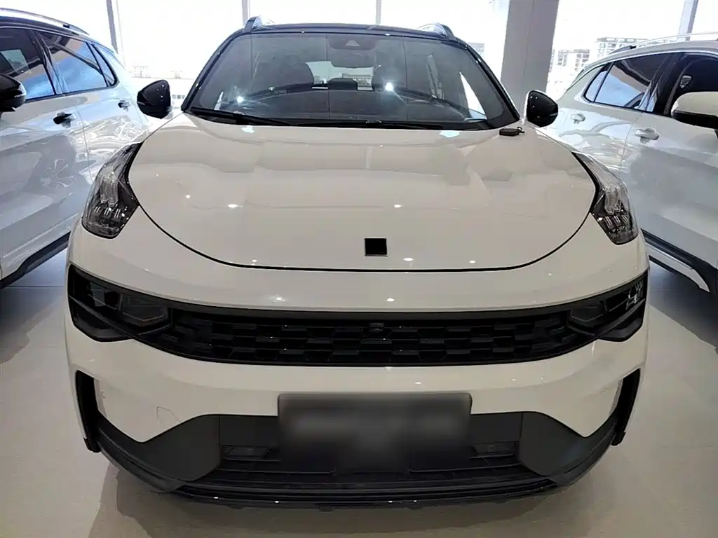Lynk & Co 01 2021 2.0TD AWD Halo Sport фото 3