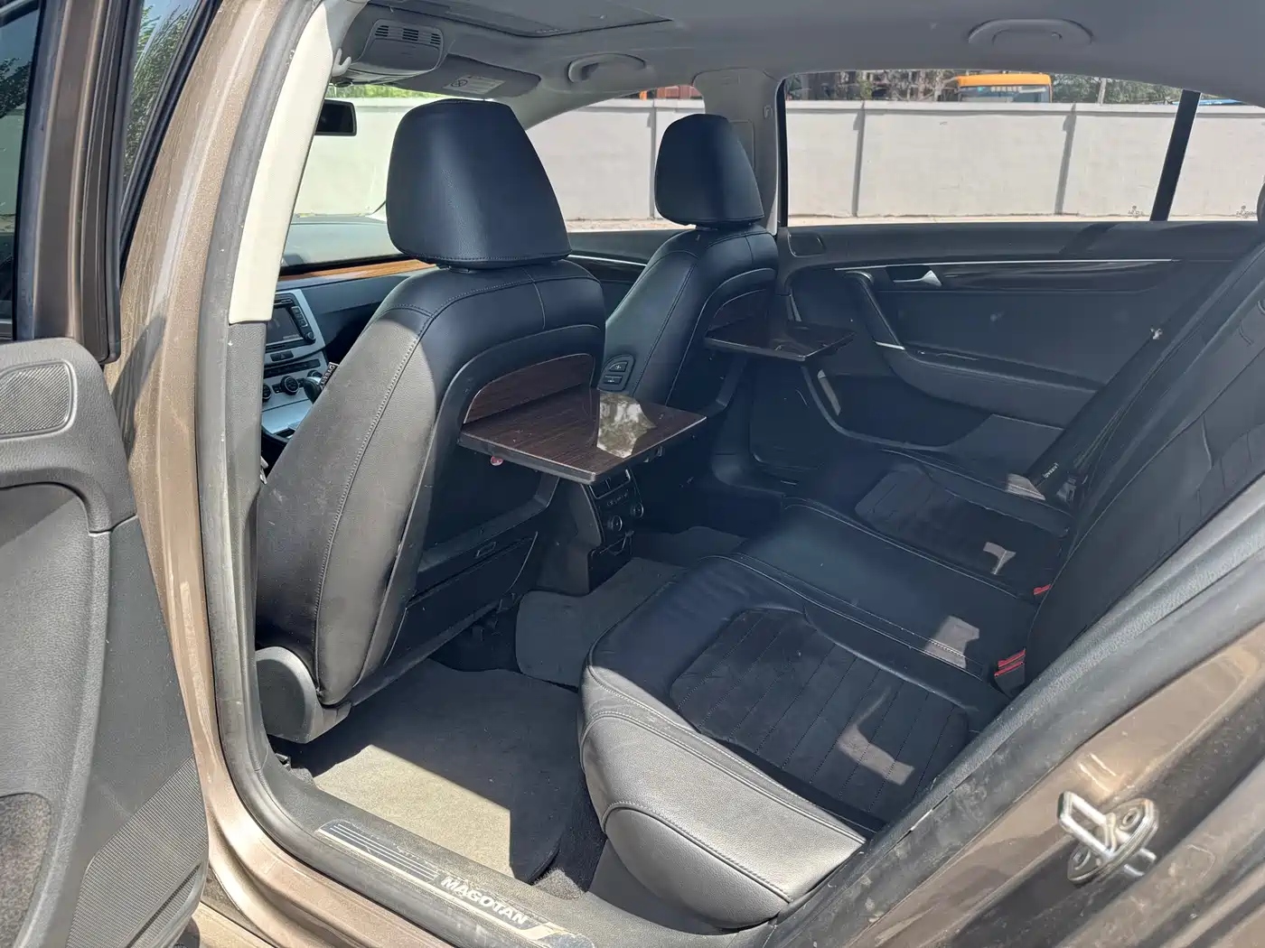 Volkswagen Magotan 2015 Facelift 1.8TSI Premium фото 12
