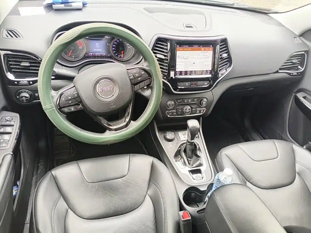 Jeep Cherokee 2020 2020 2.0T AWD Night Owl Edition