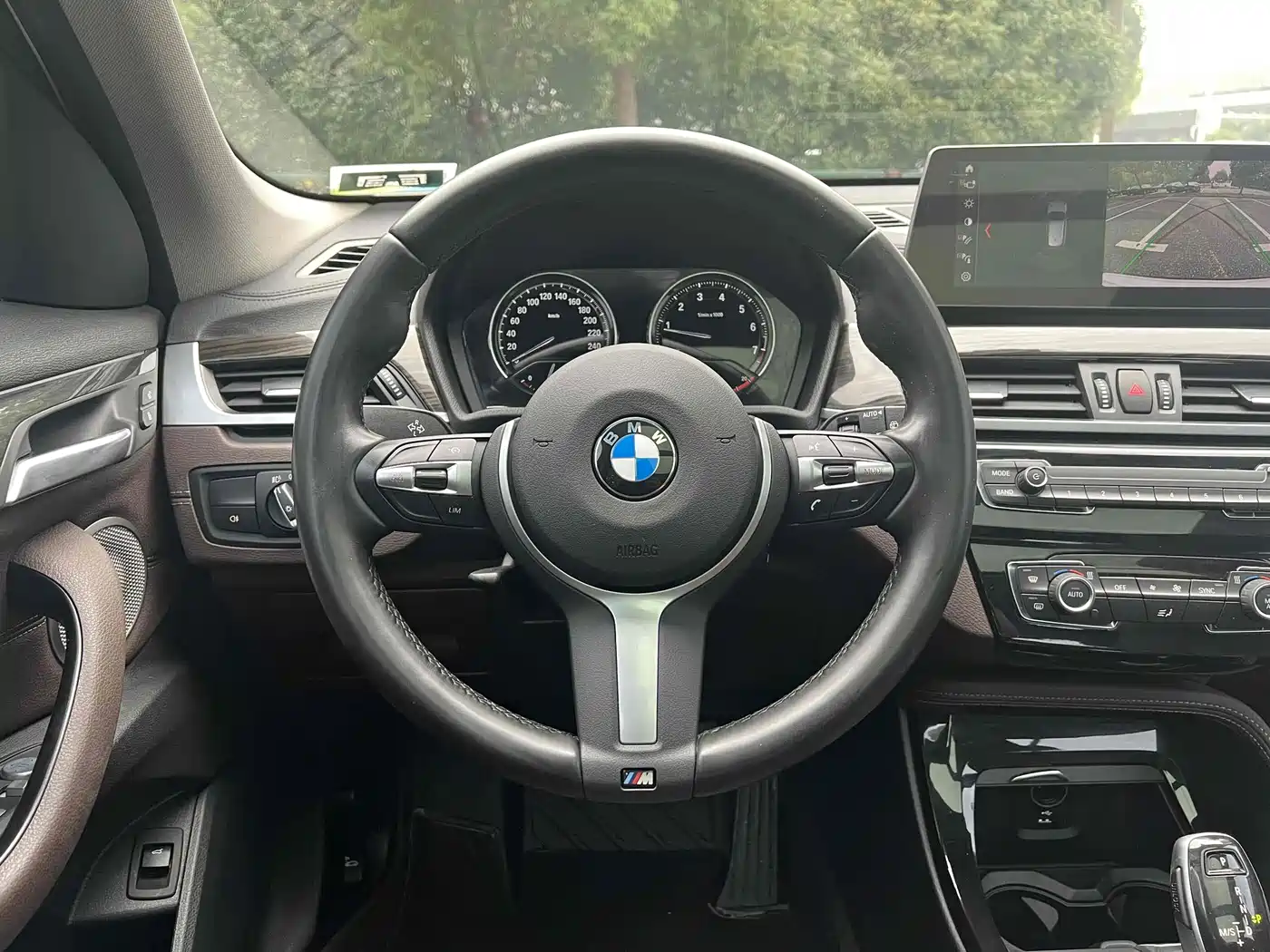BMW X1 2022 sDrive25Li Leading фото 9