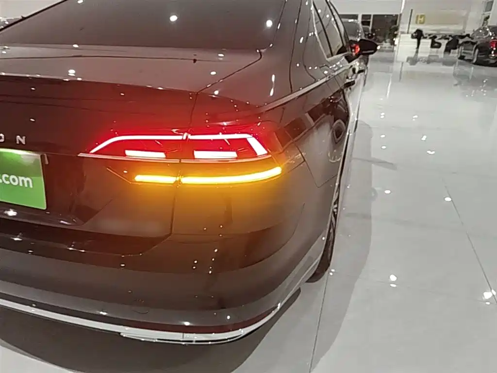 Volkswagen Phideon 2019 380TSI 2WD Business Edition China V фото 8