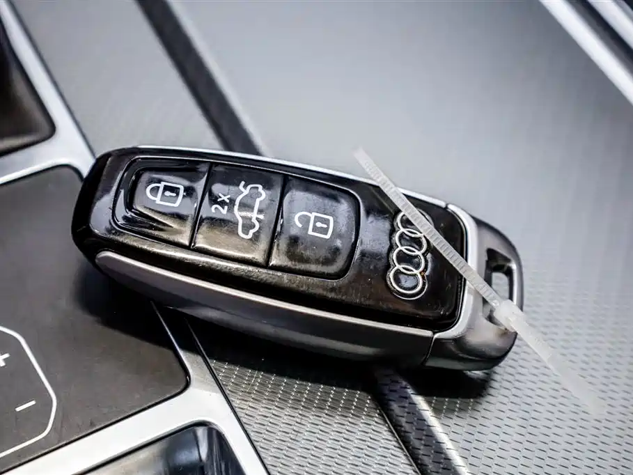 Audi A7L 2024 45TFSI S-line Dream Edition Crystal Package фото 34