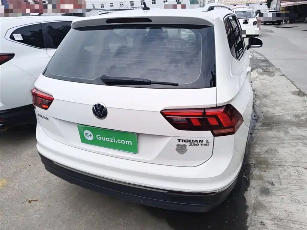 Volkswagen Tiguan L 2018 Facelift 330TSI Automatic 2WD Luxury Edition фото 4