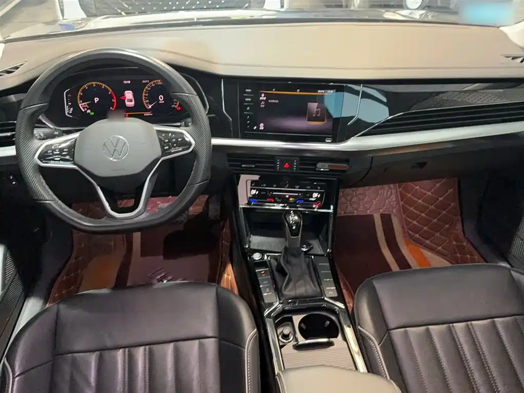 Volkswagen Passat 2023 330TSI Starlight Elite Edition фото 15