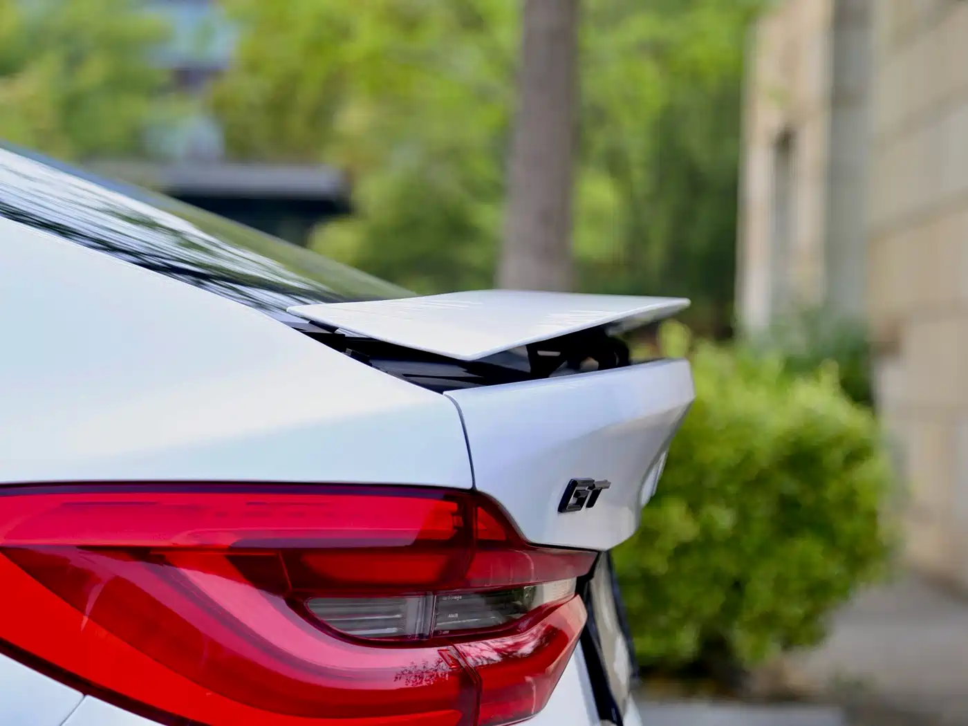 BMW 6 Series GT 2018 640i xDrive M Sport Package фото 9