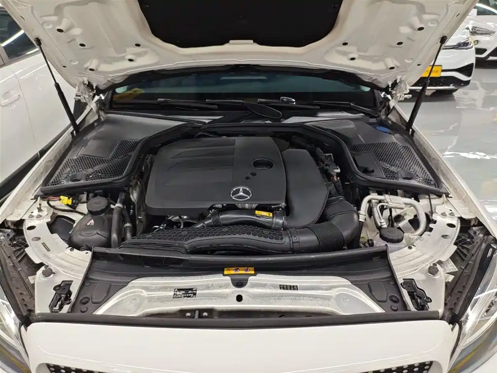 MERCEDES-BENZ CLASS C