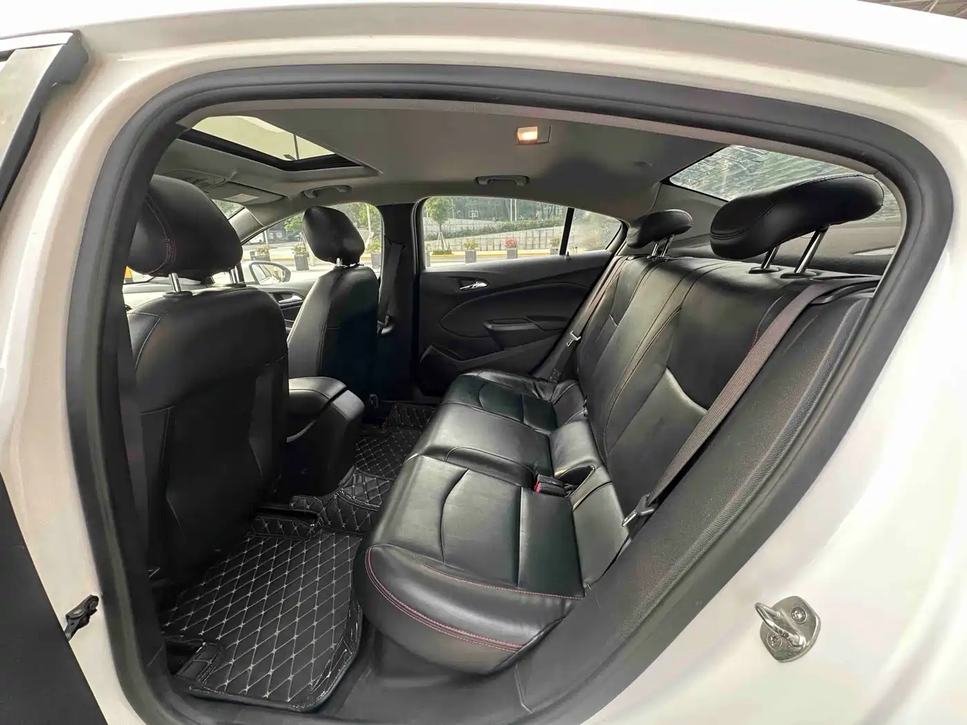 Chevrolet Cruze 2017 2017 1.5L Automatic Pioneer Sunroof