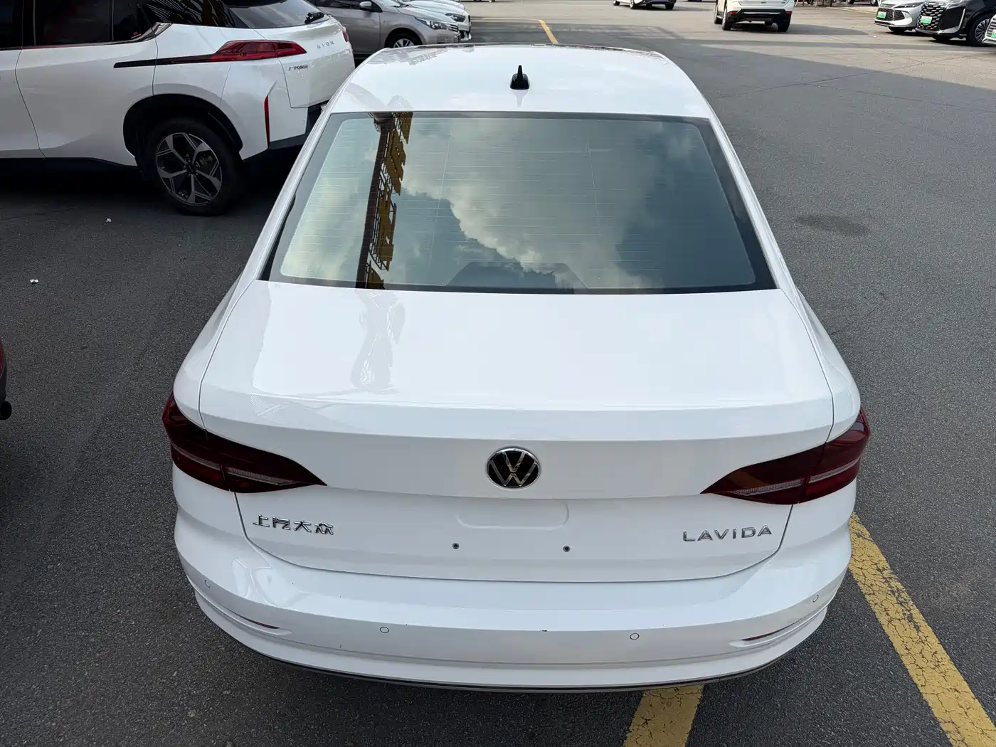 Volkswagen Lavida 2022 1.5L Auto Trend Edition фото 11