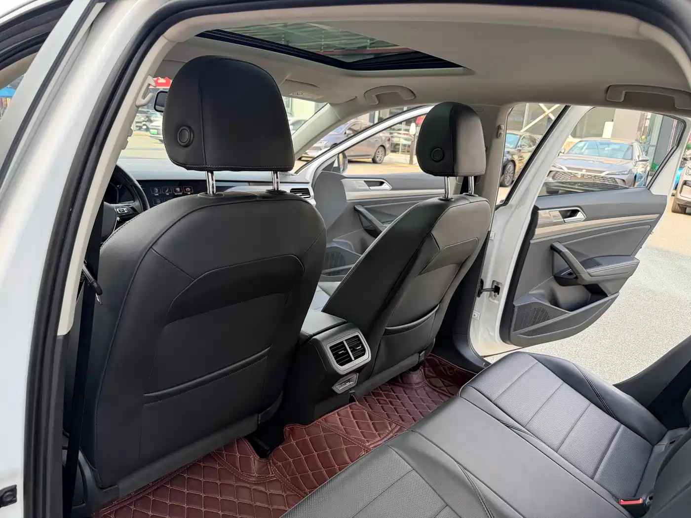 Volkswagen Lavida 2022 1.5L Auto Trend Edition фото 23