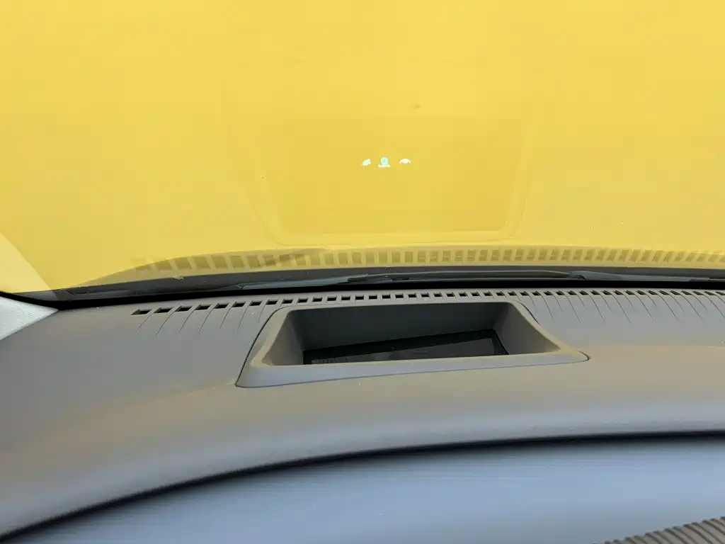 Denza D9 2023 2022 DM-i 970 AWD Flagship