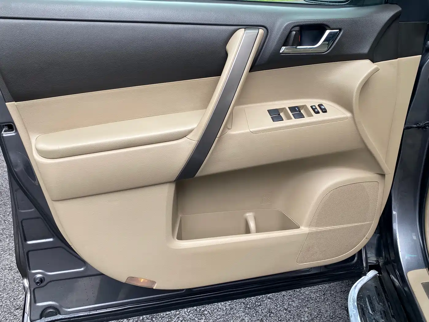Toyota Highlander 2009 2.7L 2WD 7-seater Luxury Edition фото 17