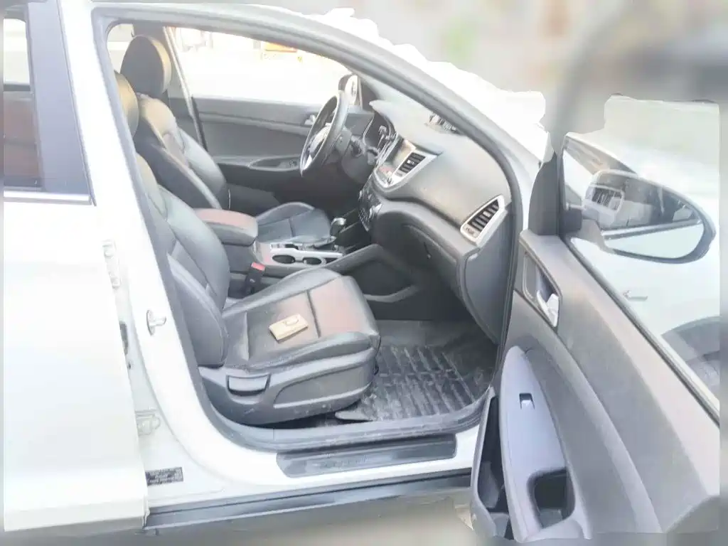 صورة 13 - Hyundai Tucson