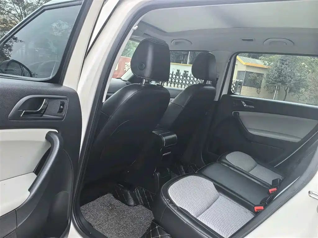 Škoda Yeti 2016 1.4TSI DSG Forward Edition фото 5
