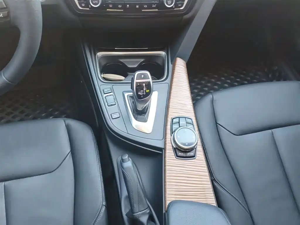 BMW 3 Series GT 2013 Model 328i Style Design Package фото 14