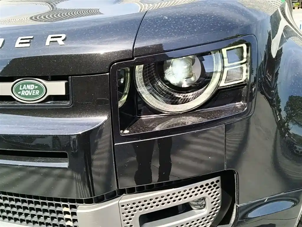 Land Rover Defender 2021 110 P400 X-DYNAMIC HSE фото 24