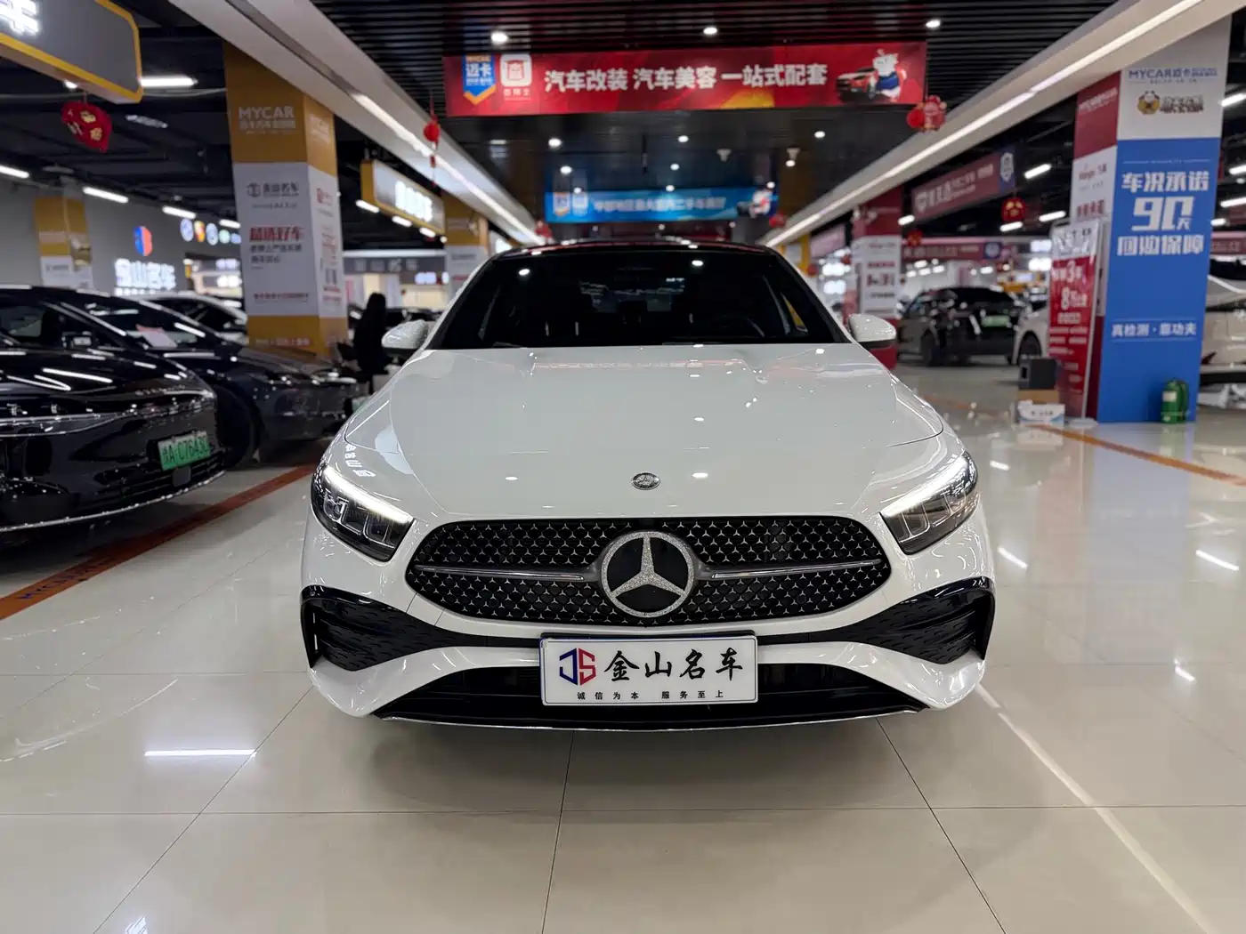 Mercedes-Benz A-Class 2023 A 200 L Fashion фото 2