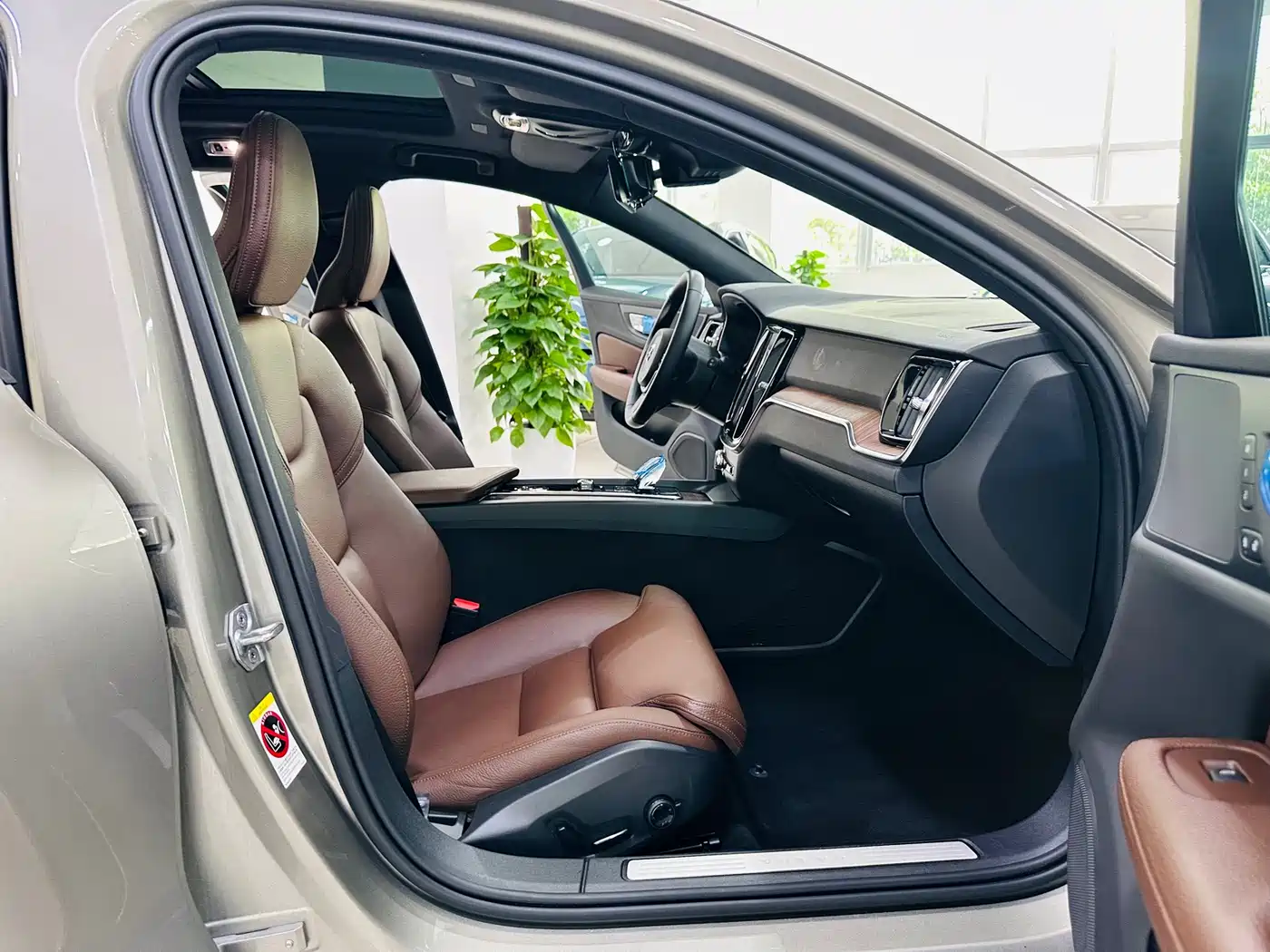 Volvo V60 2021 B5 Zhiyuan Luxury Edition фото 14