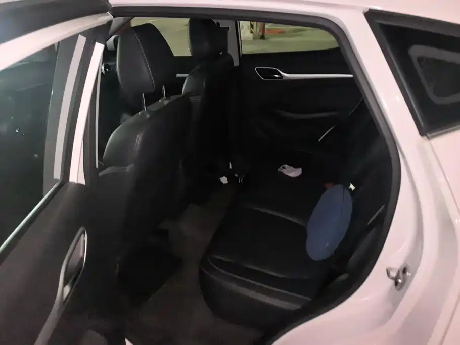 MG ZS 2017 2017 1.5L Auto Premium Internet Edition