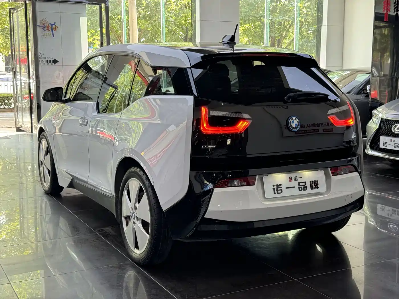 BMW I3