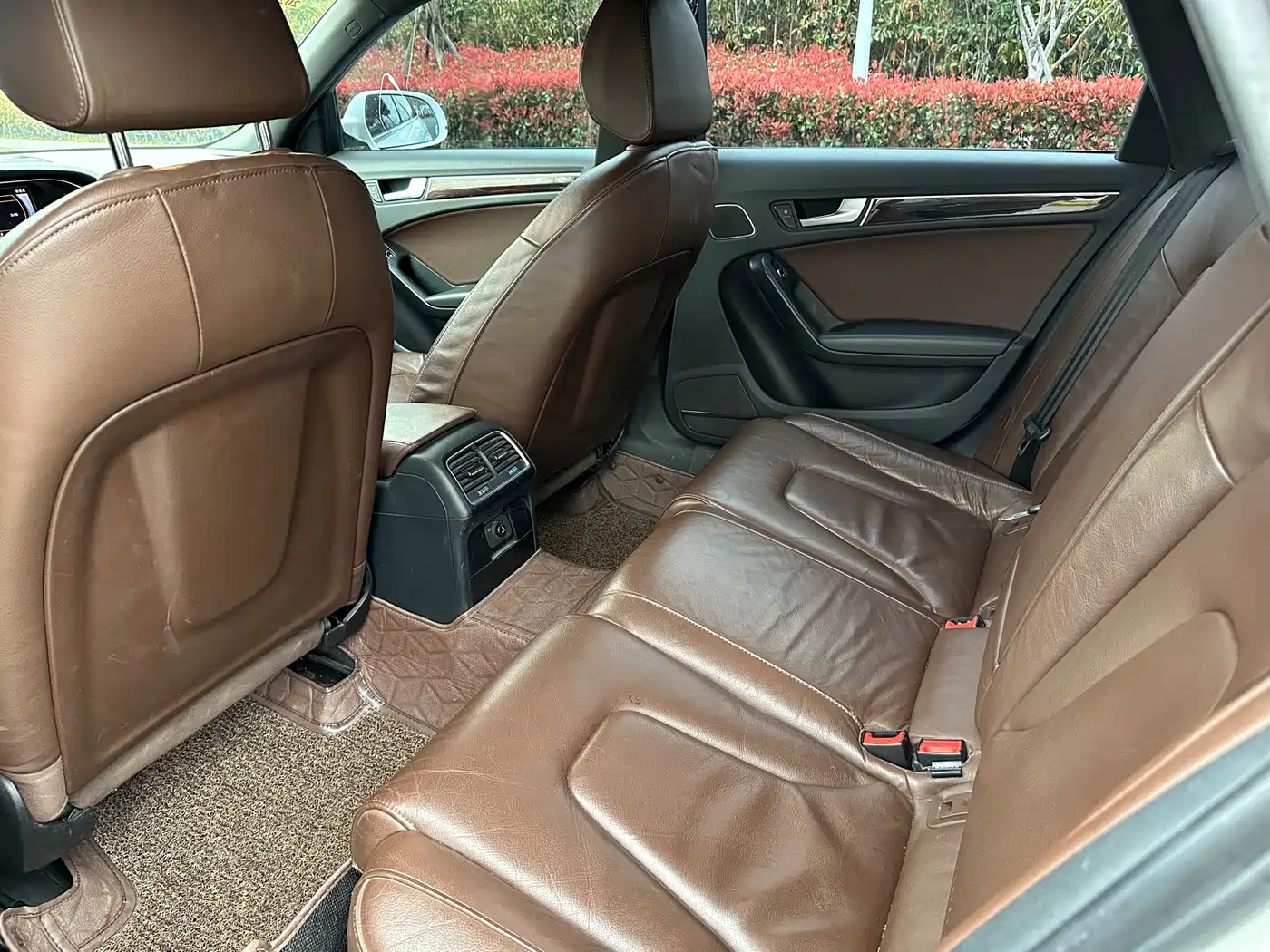 Audi A4L 2016 35 TFSI Collector's Edition S line Comfort фото 10
