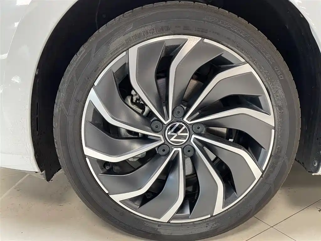 Volkswagen Golf 2023 Facelift 280TSI DSG Pro фото 21