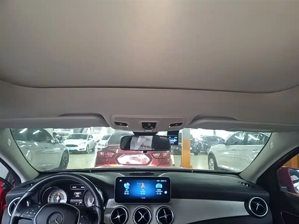 Mercedes-Benz GLA 2015 GLA 200 Dynamic фото 18