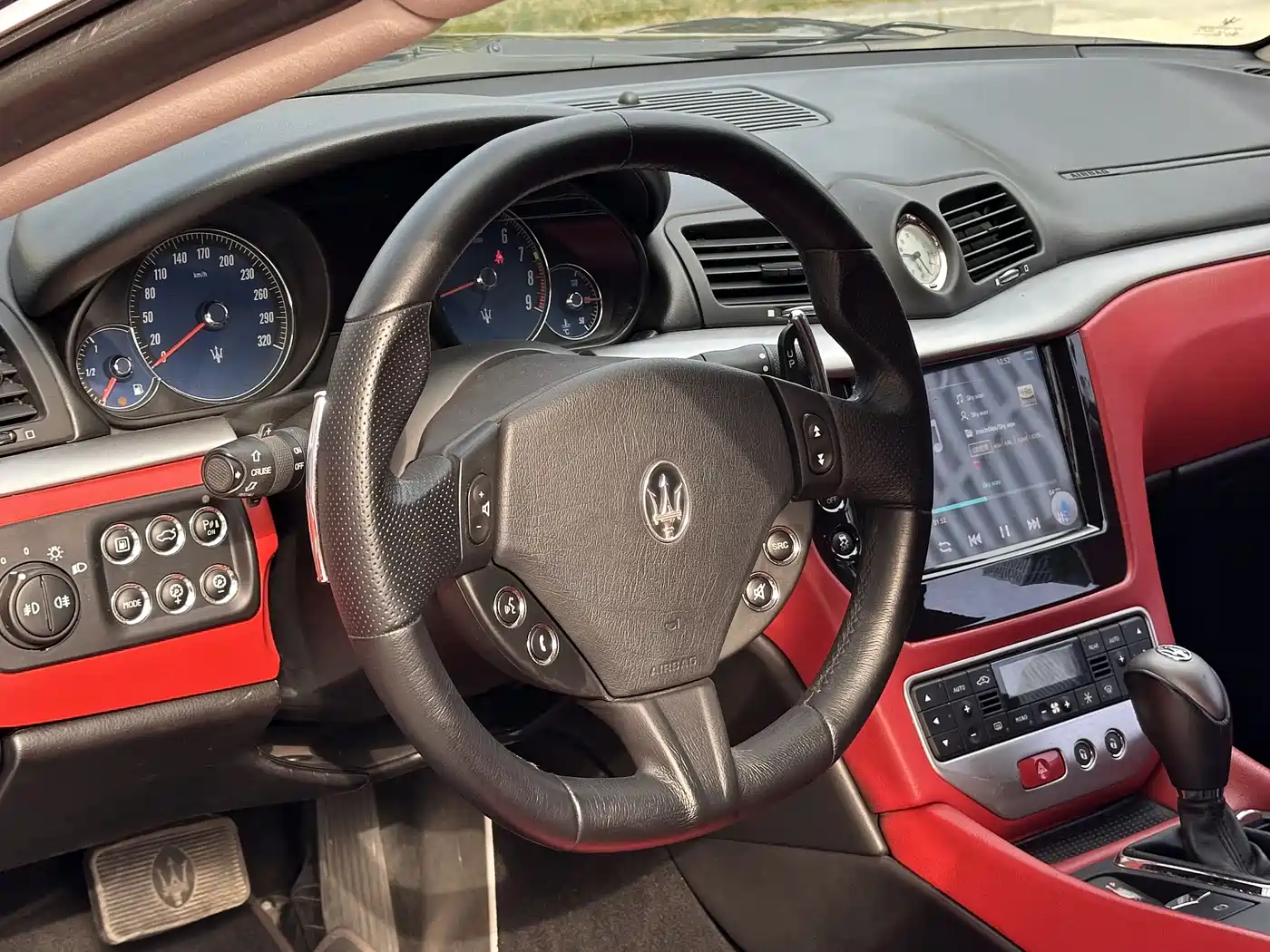 Maserati GranTurismo 2016 2007 4.2L Standard