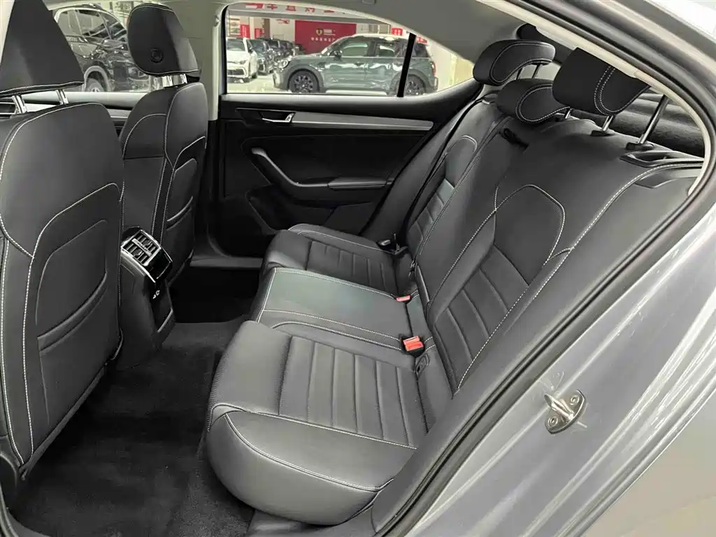 Škoda Superb 2023 Facelift TSI280 DSG Premium Edition фото 14