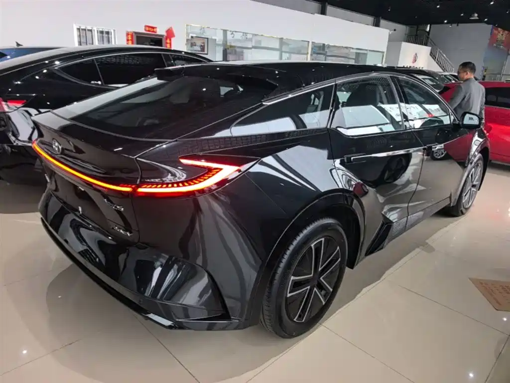 Toyota bZ5 2025 550 JOY фото 7