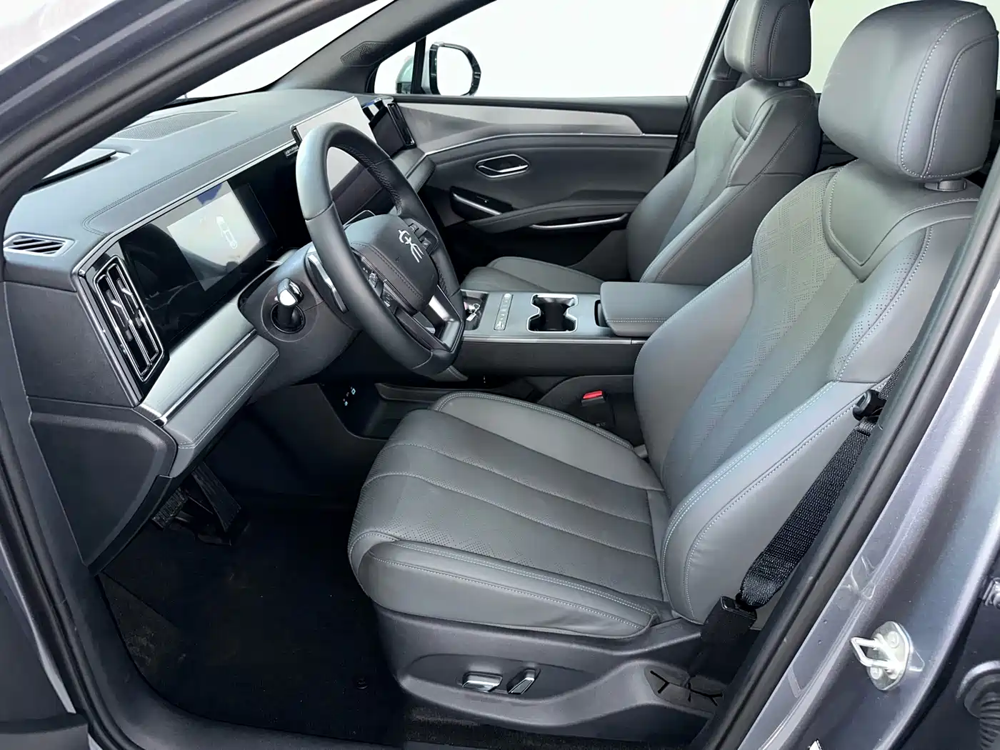 BYD Song L DM-i 2026 DM-i Intelligent Driving Edition 135KM Base Model фото 7