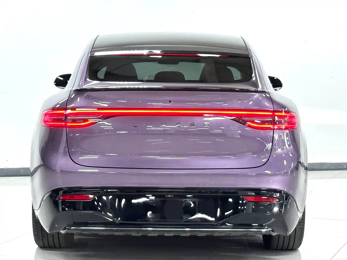 Фото 5 - Zhijie Luxeed R7