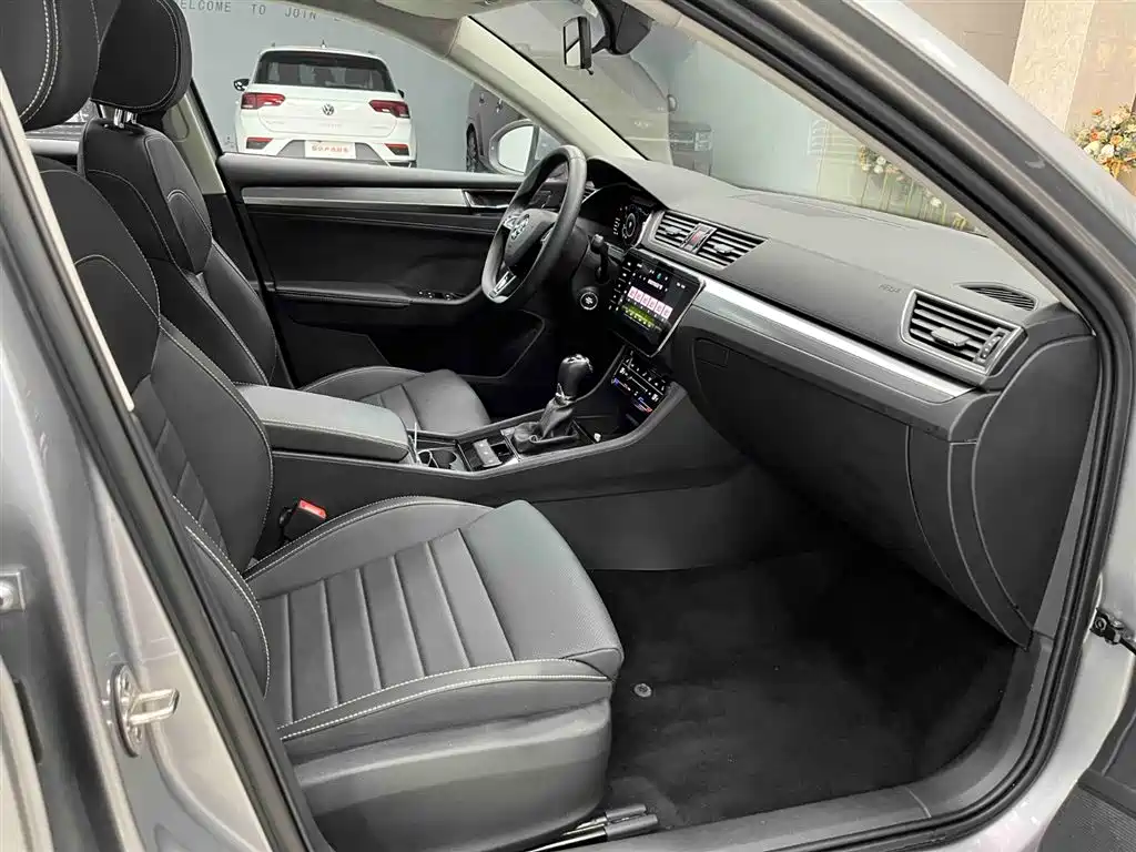 Škoda Superb 2023 Facelift TSI280 DSG Premium Edition фото 13