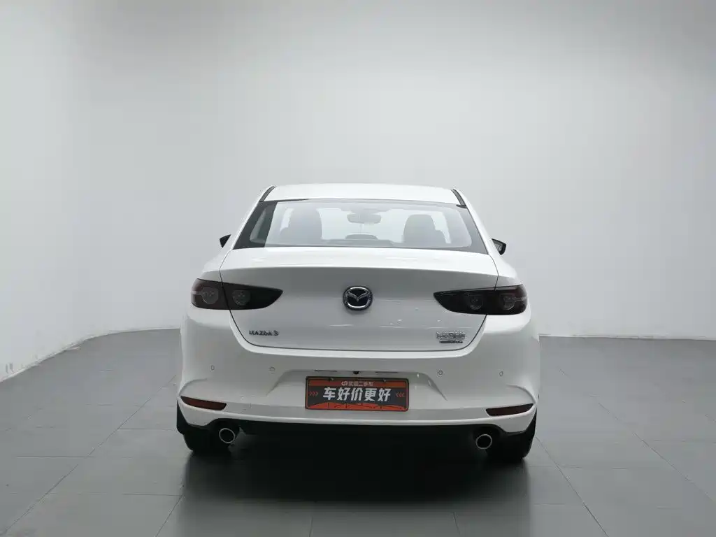 Фото 4 - Mazda Mazda 3