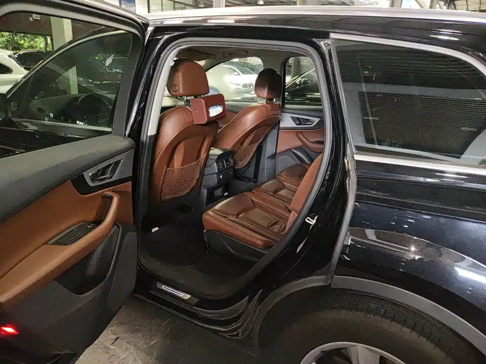Audi Q7 2016 40 TFSI Comfort фото 7