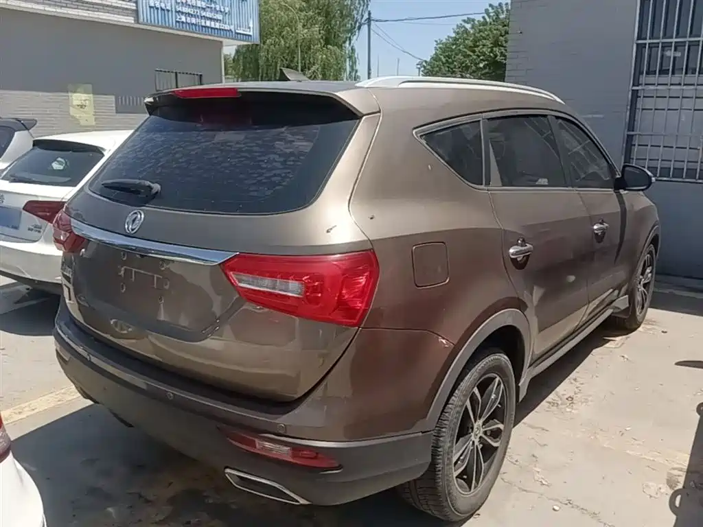 Dongfeng Fengguang Fengguang 580 2019 2018 1.5T CVT Luxury