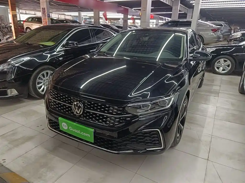 Volkswagen Passat 2024 380TSI Starlight Dragon Glory Edition