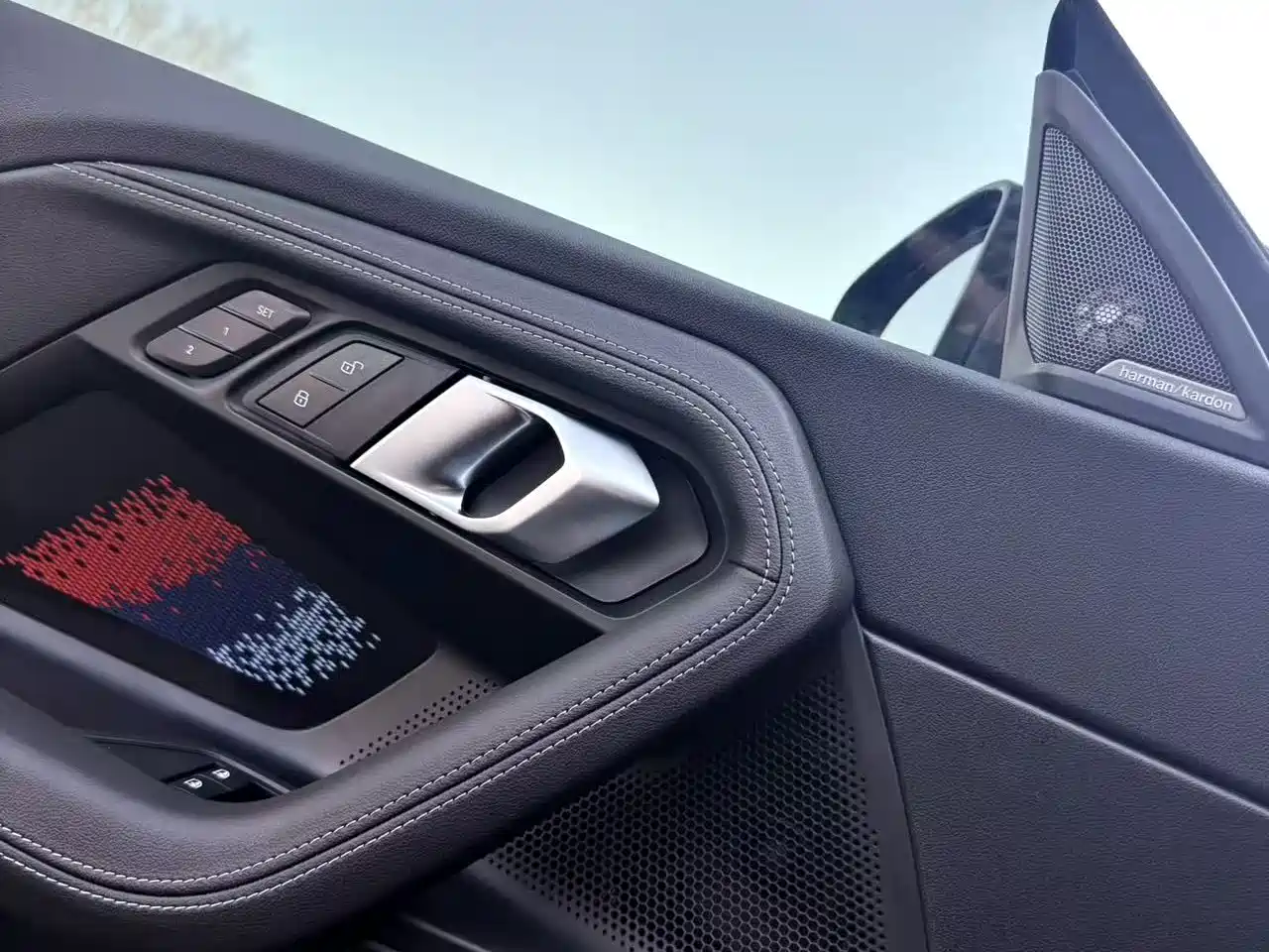 BMW M2 2024 M2 фото 19