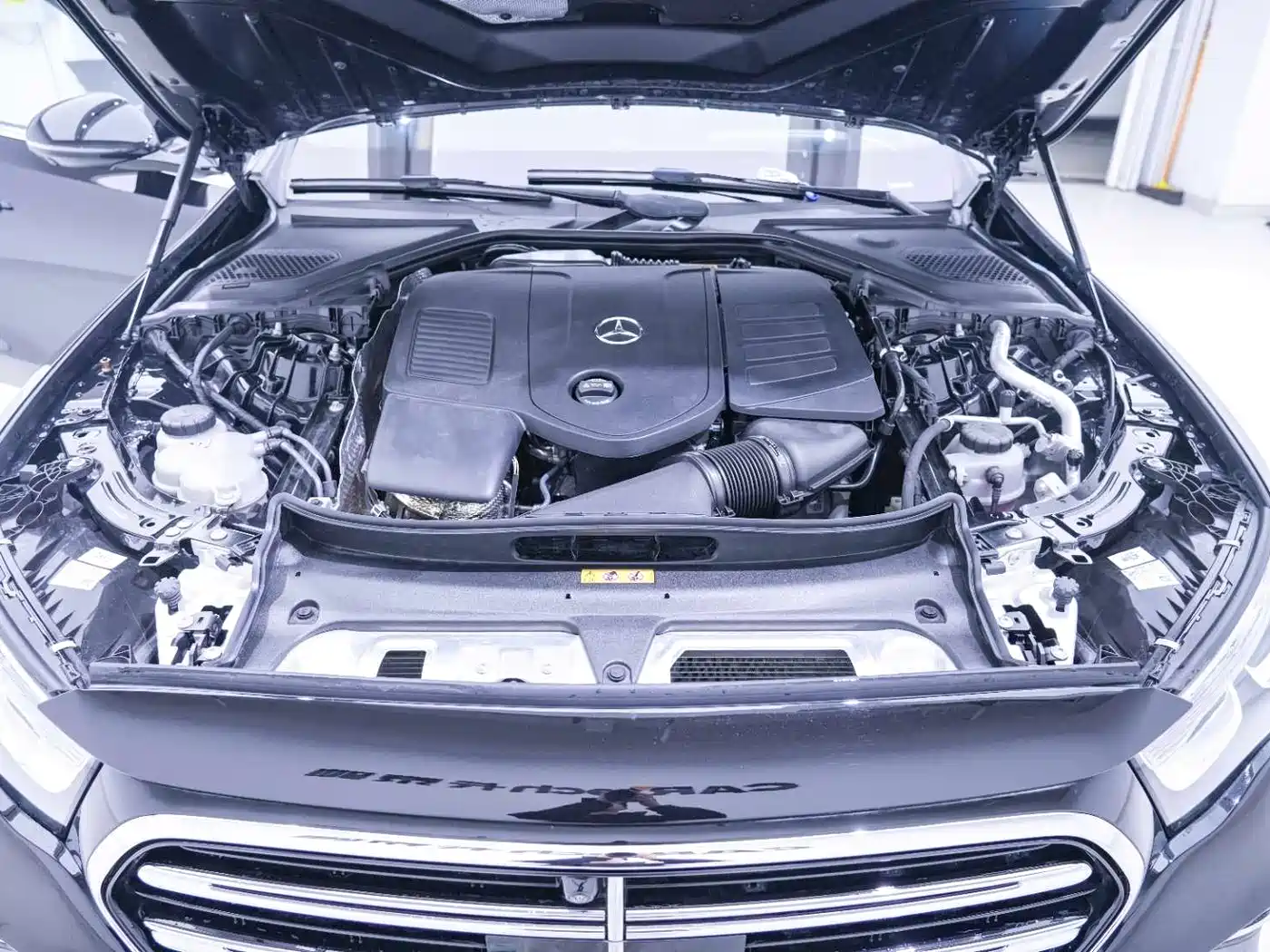 Mercedes-Benz E-Class 2024 Model E 300 L Luxury фото 20