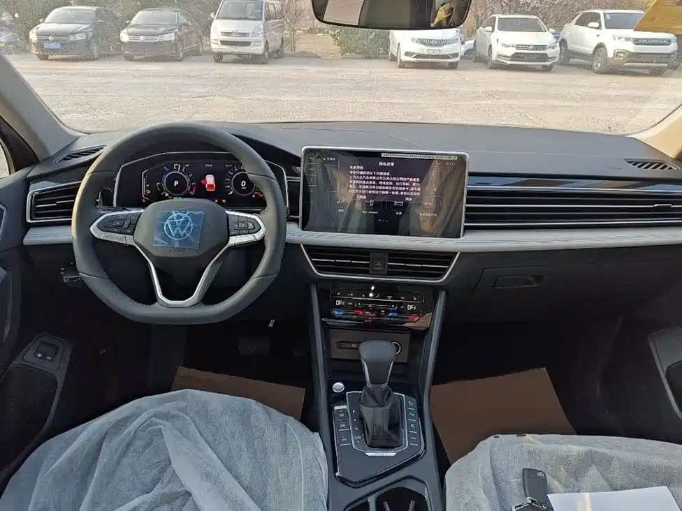 Volkswagen Tiguan L PHEV 2023 430PHEV Plug-in Hybrid Premium фото 11