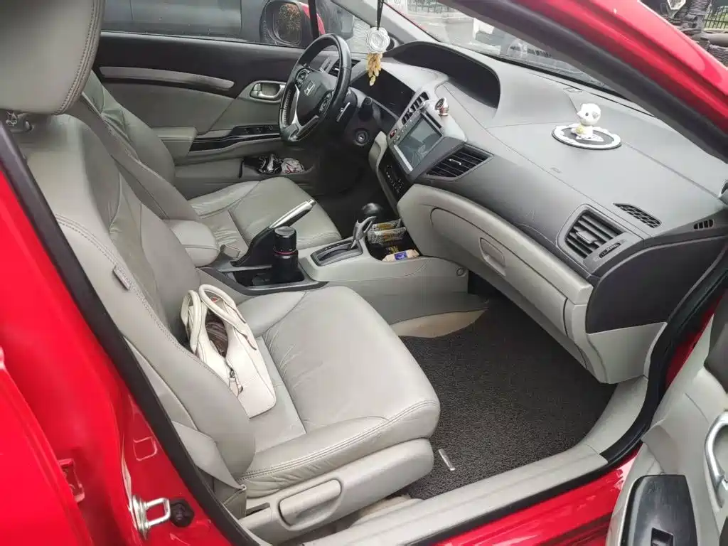 Фото 5 - Honda Civic