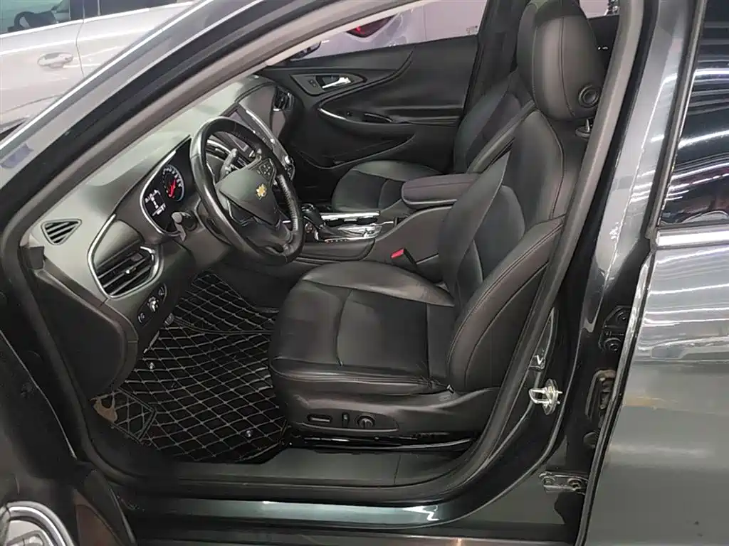 Chevrolet Malibu XL 2017 1.5T Auto Sport Edition фото 15