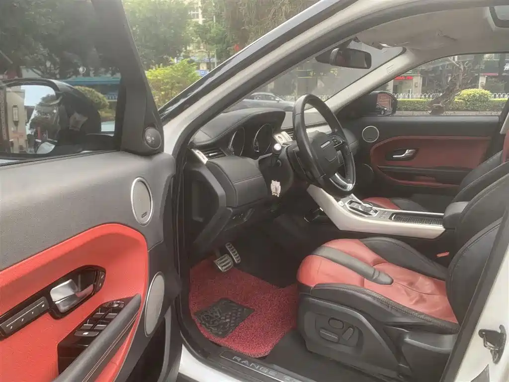 Land Rover Range Rover Evoque (Import) 2014 2.0T 5-door Brilliance Sport фото 7