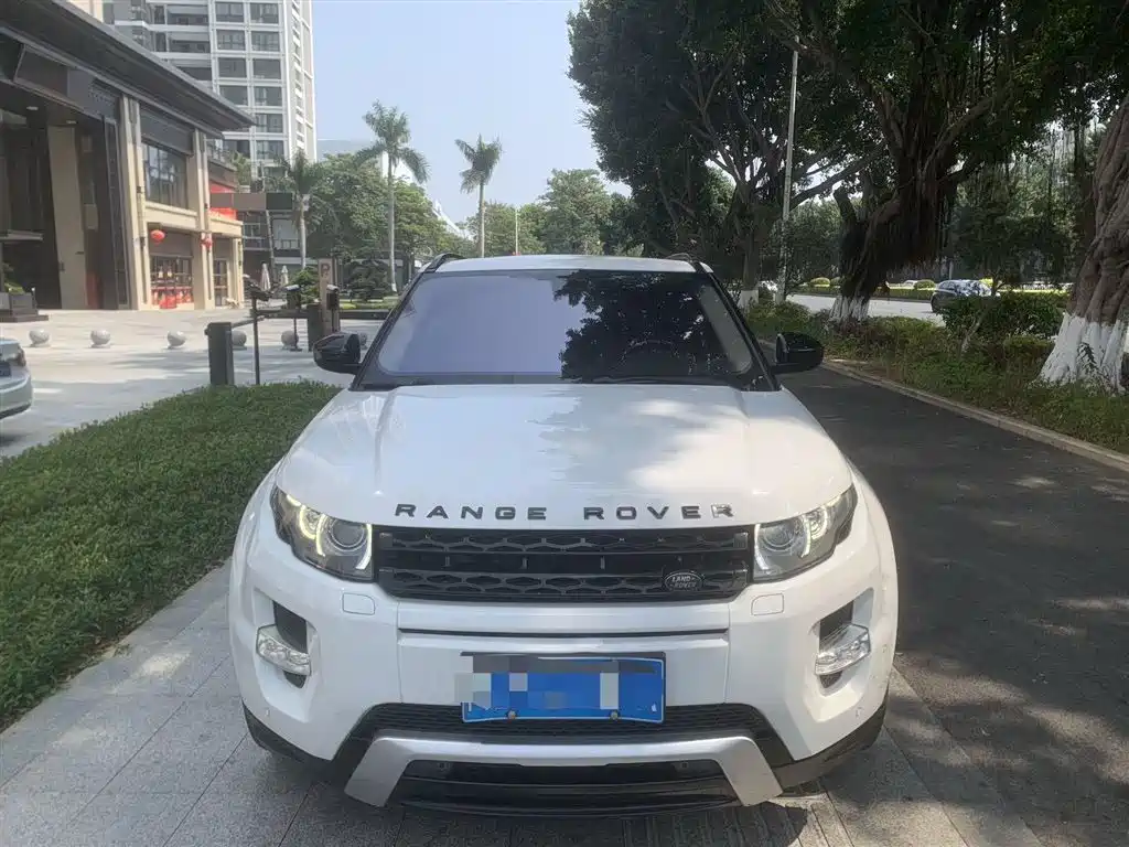 Land Rover Range Rover Evoque (Import) 2014 2.0T 5-door Brilliance Sport фото 2