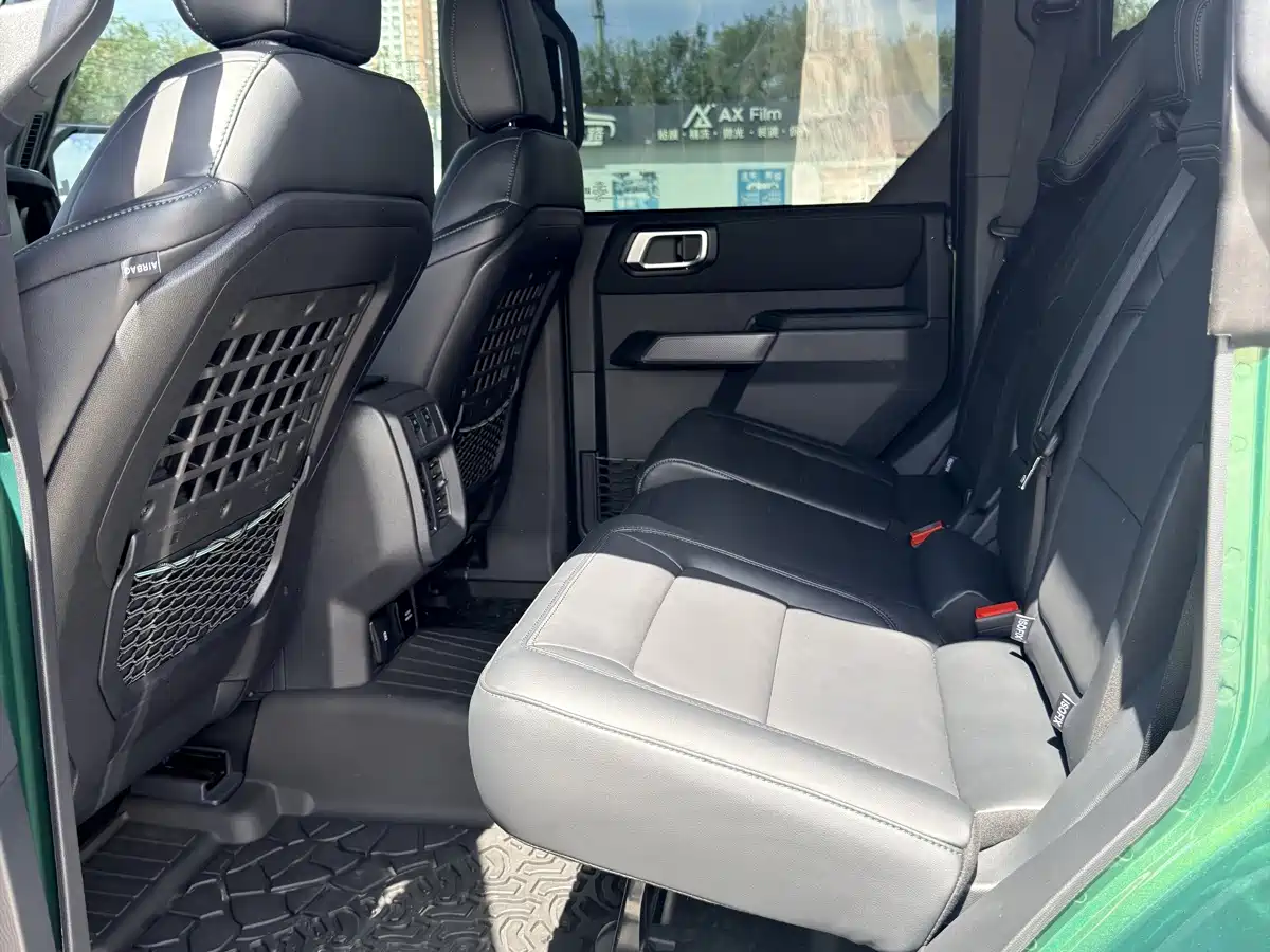 Ford Bronco 2025 2024 2.3T Everglades