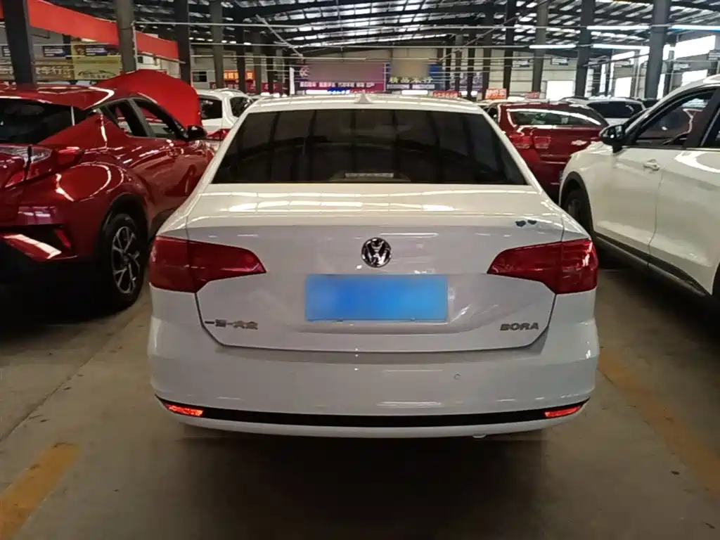 Volkswagen Bora 2018 1.5L Automatic Fashion фото 6
